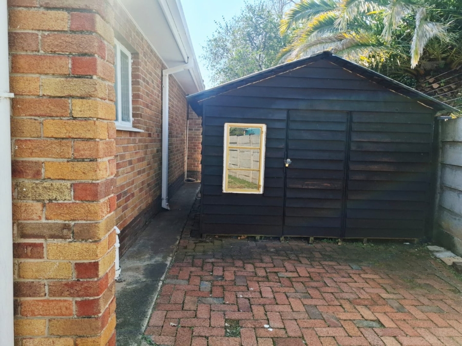 7 Bedroom Property for Sale in Brandwag Free State